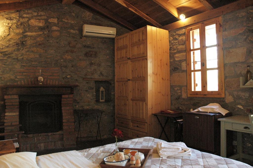 Hotel Gera'S Olive Grove - Elaionas Lesvou Marmaro  Exterior foto